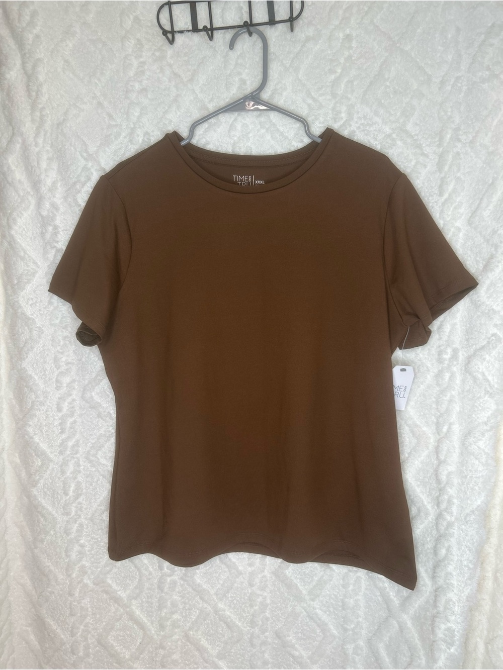Time and Tru Brown Crew Neck Short Sleeve Top
